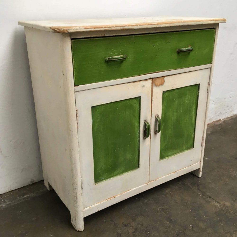 Groene onderkast of commode