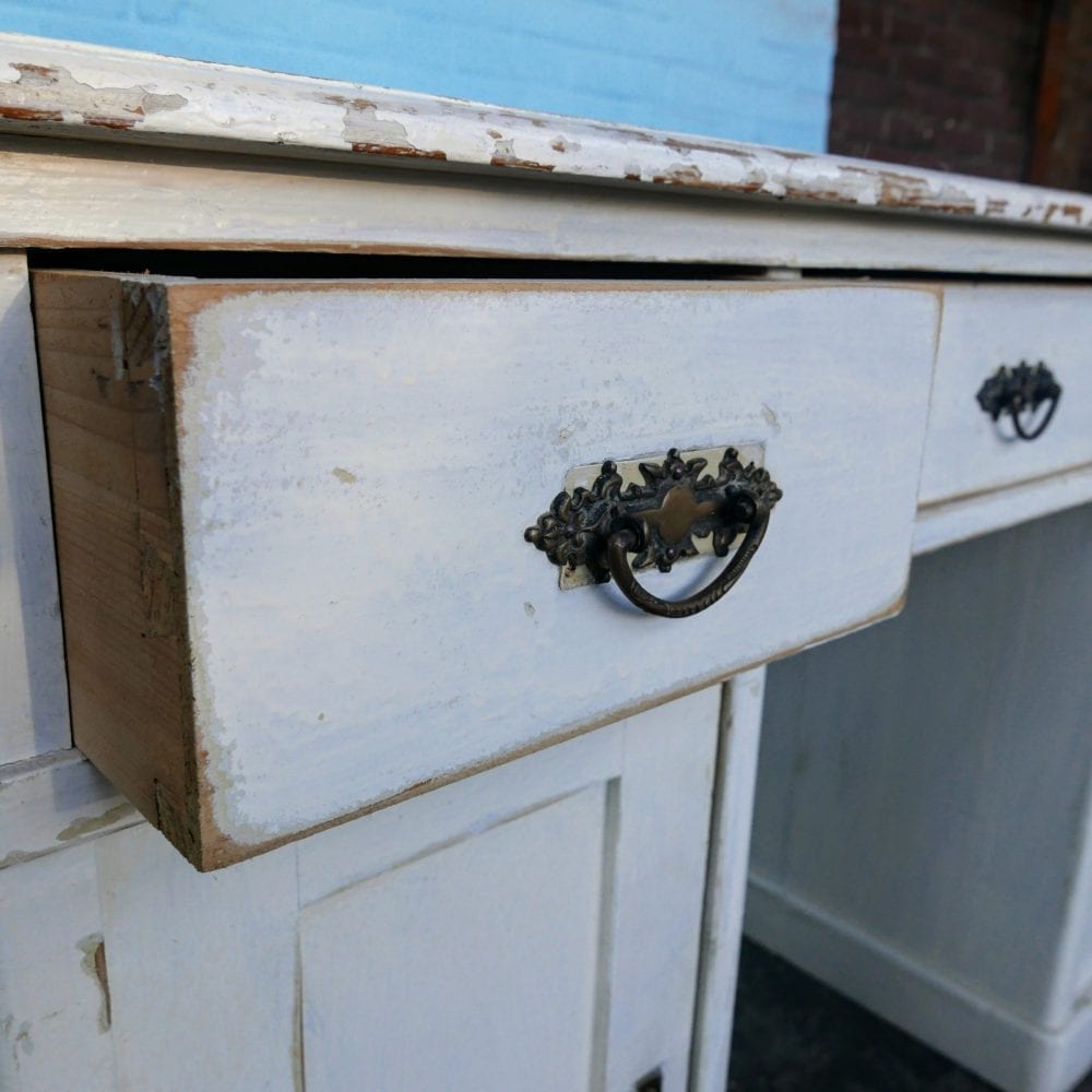 Vintage wit houten bureau