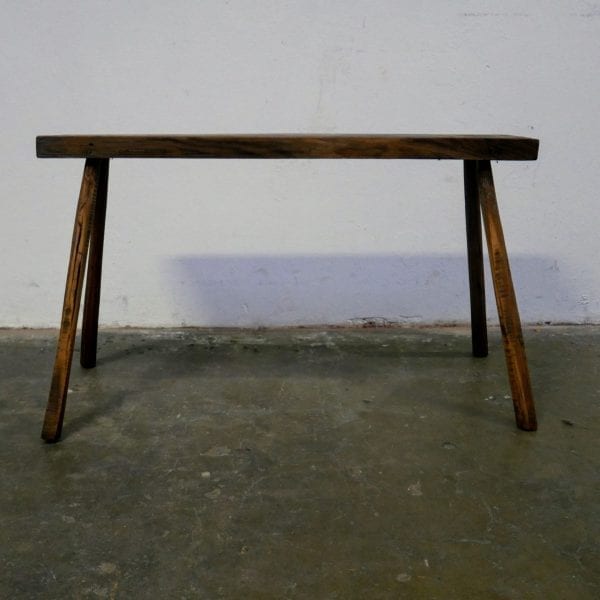 Smalle houten tafel