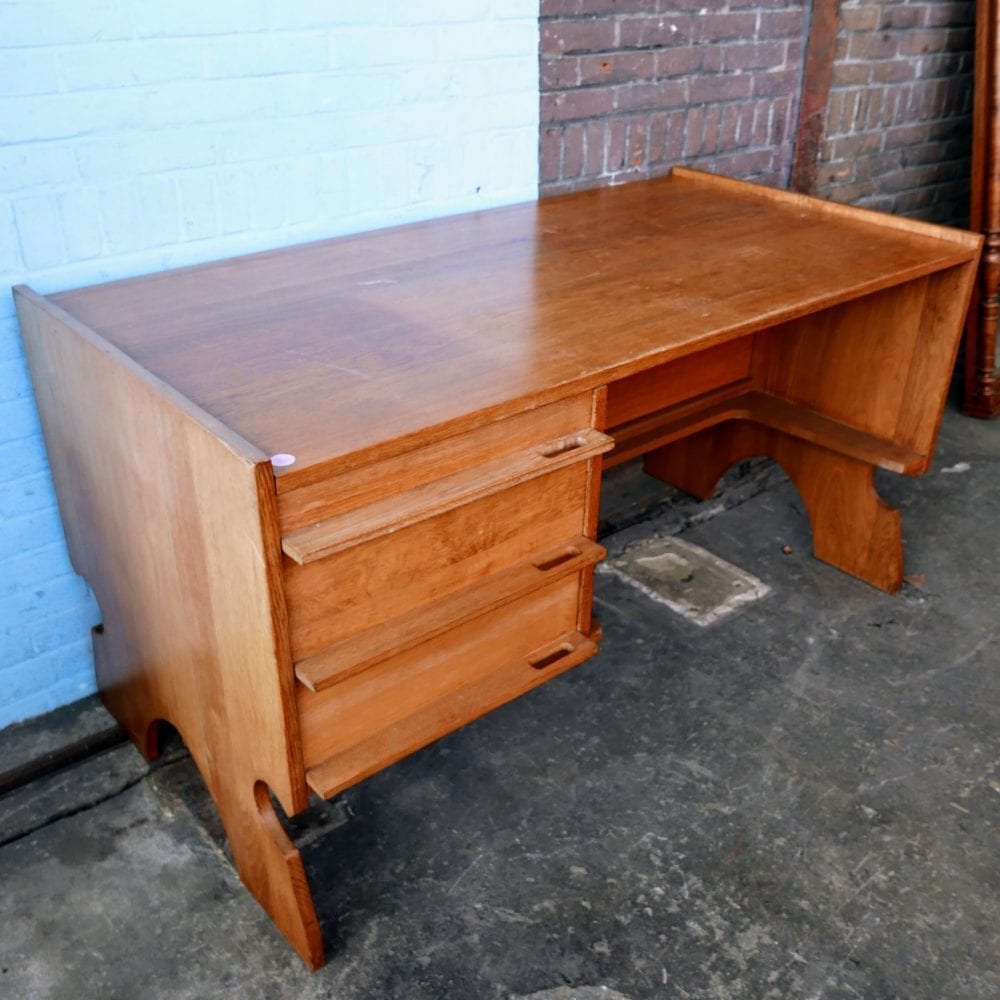 vintage houten bureau