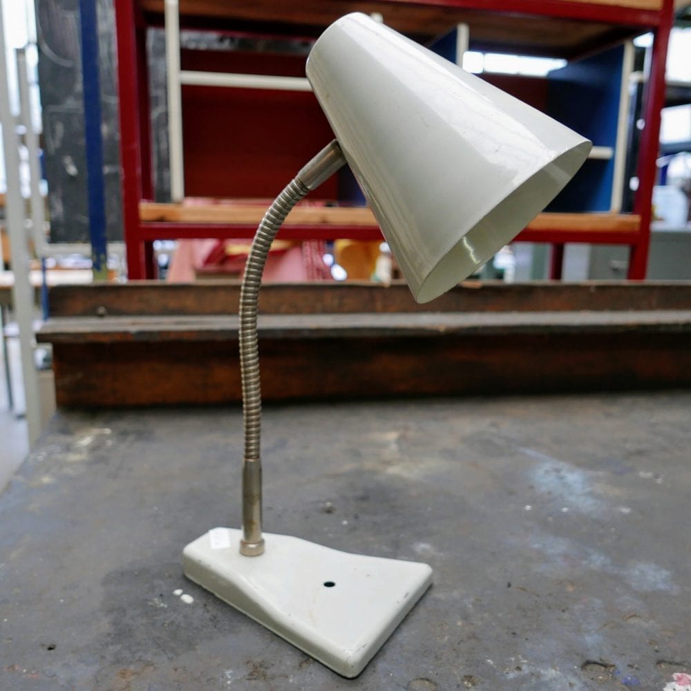 Industriële grijze lamp