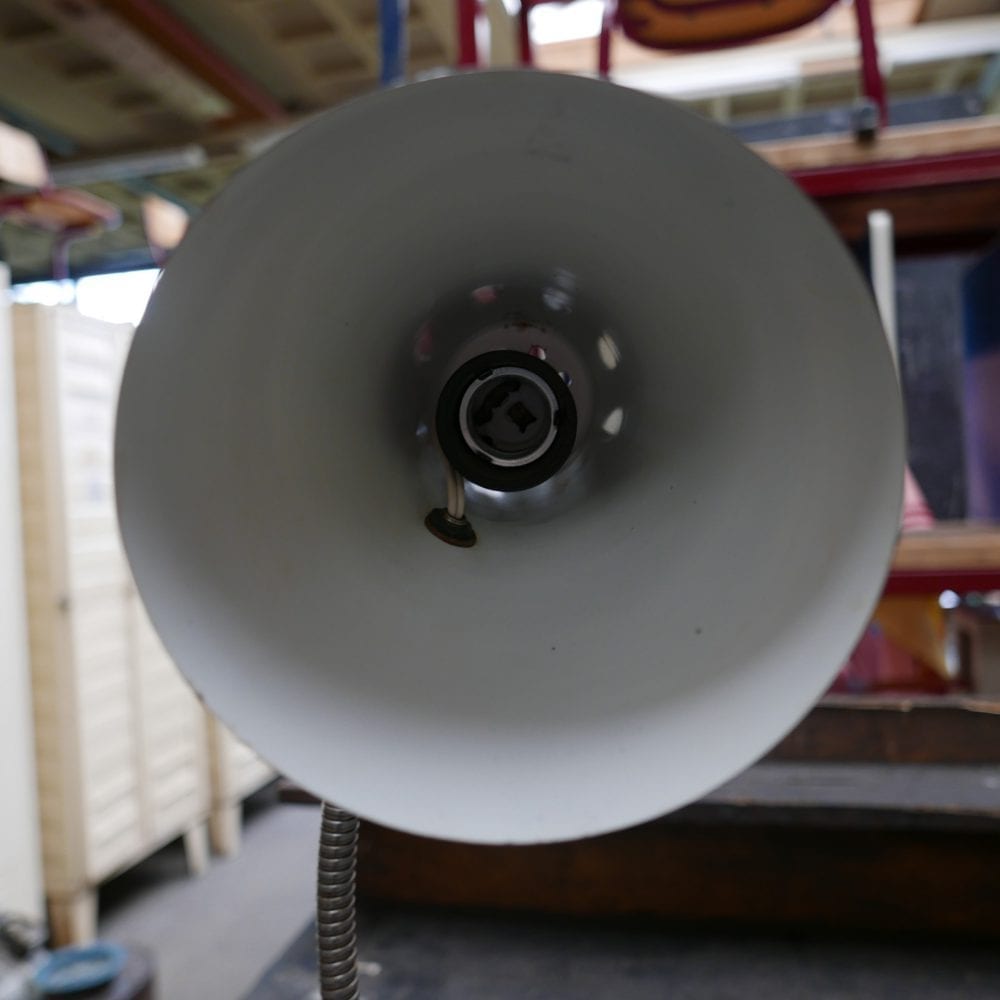 Industriële grijze lamp