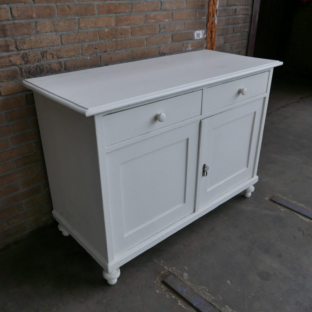 witte houten brocante commode