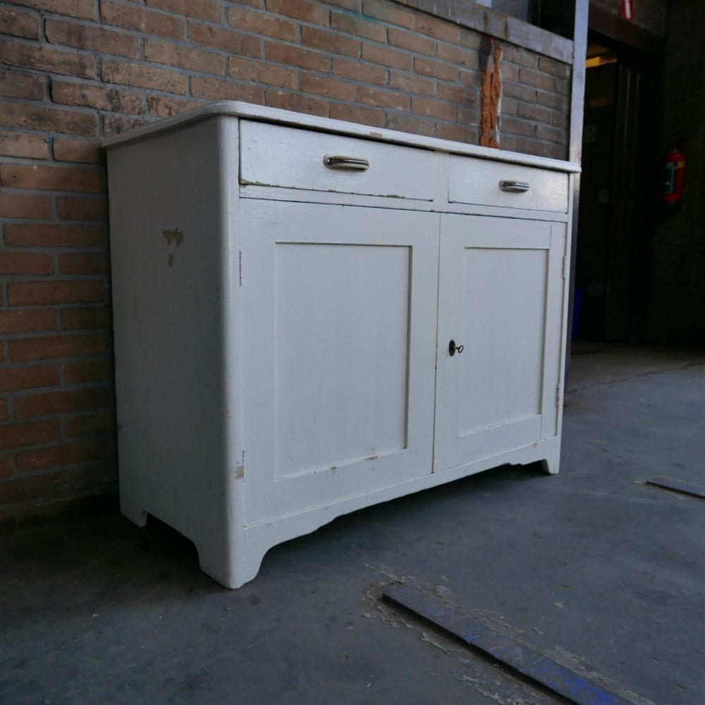 Witte commode