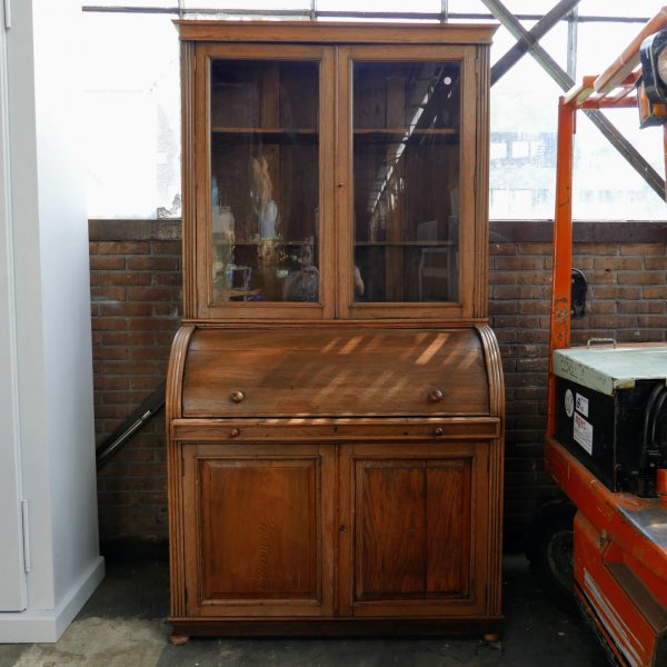 Houten secretaire met bovenkast