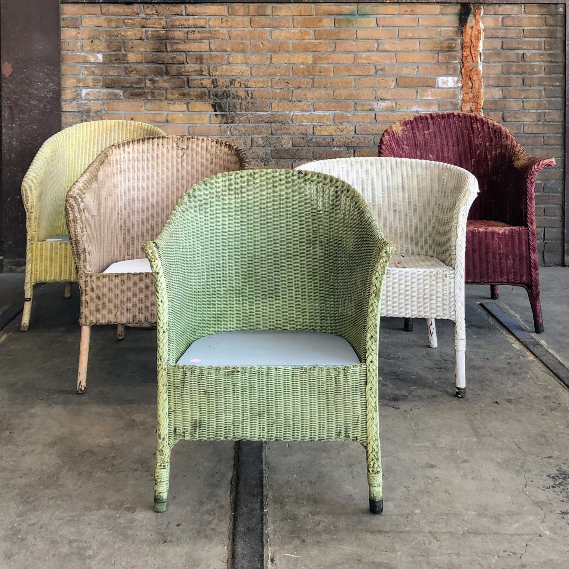 Van God scheidsrechter Motiveren Vintage Lloyd loom stoelen » Van Dijk & Ko