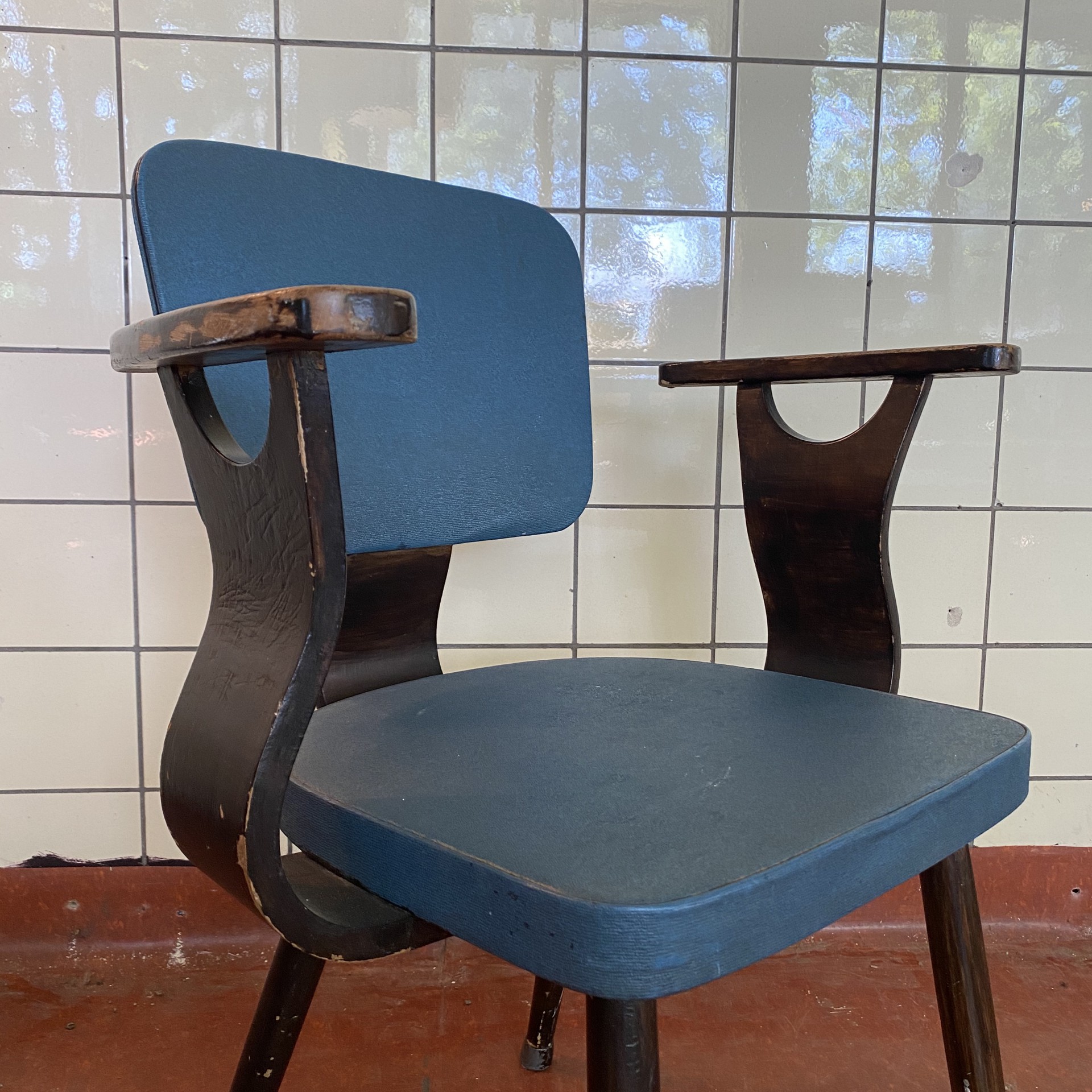Groot universum Heb geleerd oorsprong Vintage houten stoel » Van Dijk & Ko
