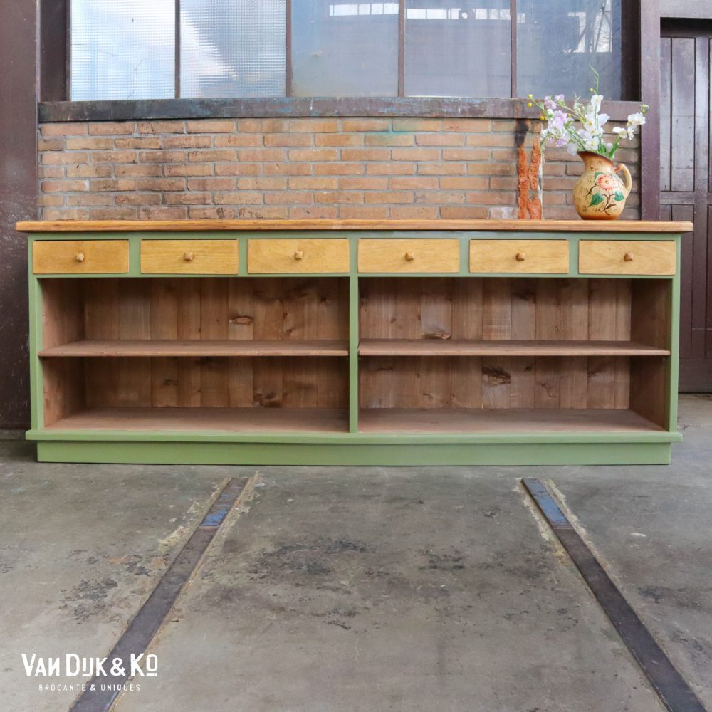 Olijfgroen open dressoir