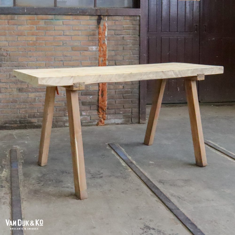 Houten slachttafel