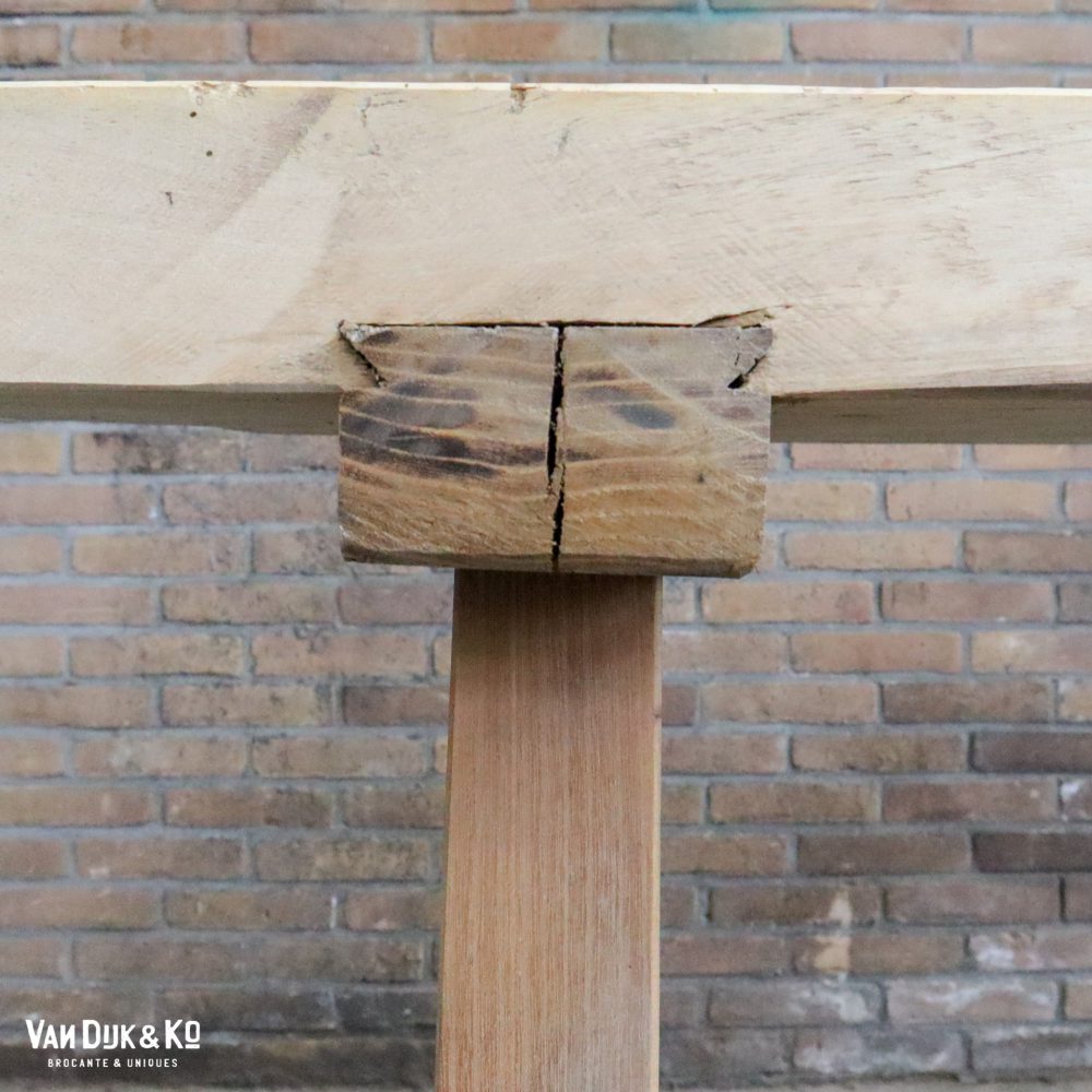 Houten slachttafel