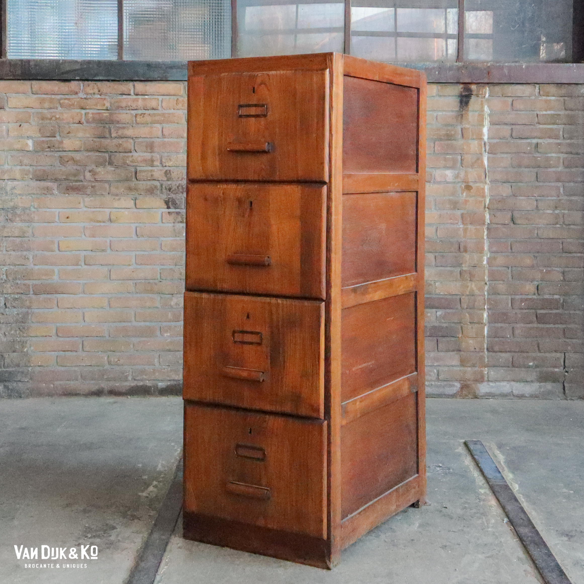 Wat is er mis herhaling Wonderbaarlijk Vintage houten archiefkast » Van Dijk & Ko
