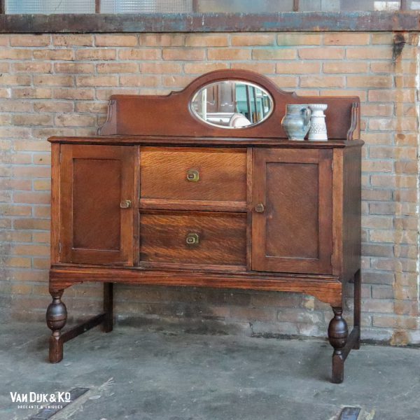 Vintage dressoir met spiegel