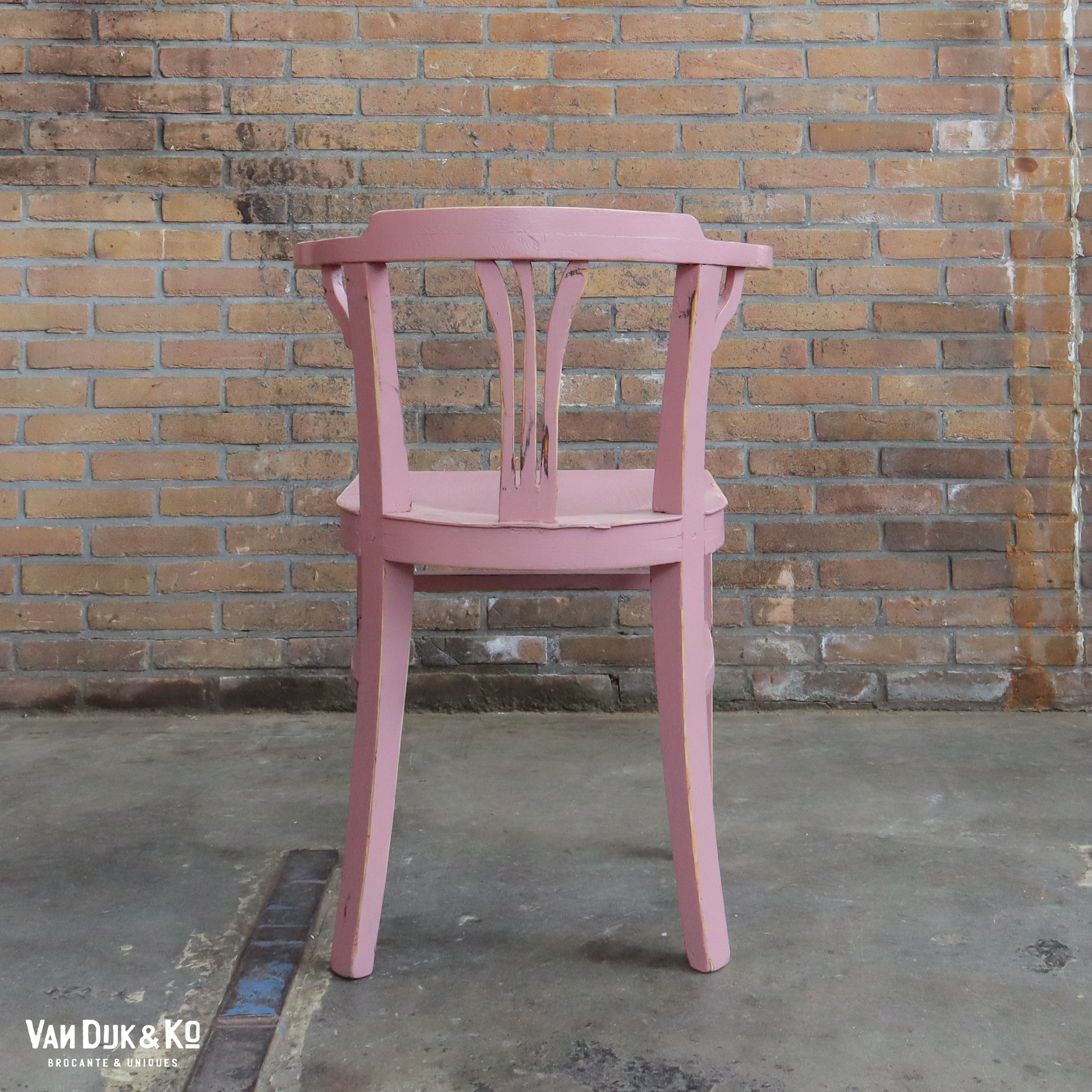 roze stoelen » Van Dijk &