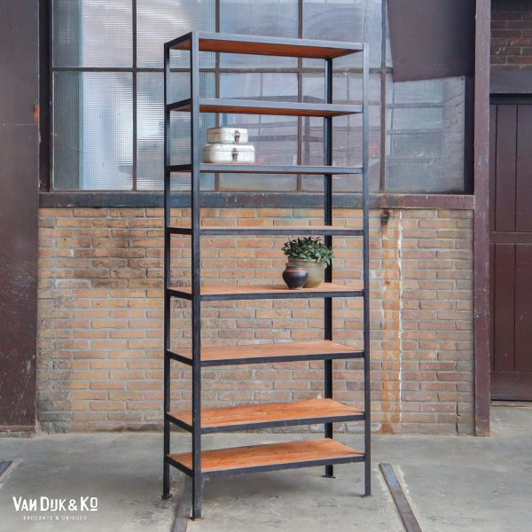 Stellingkast met metalen frame