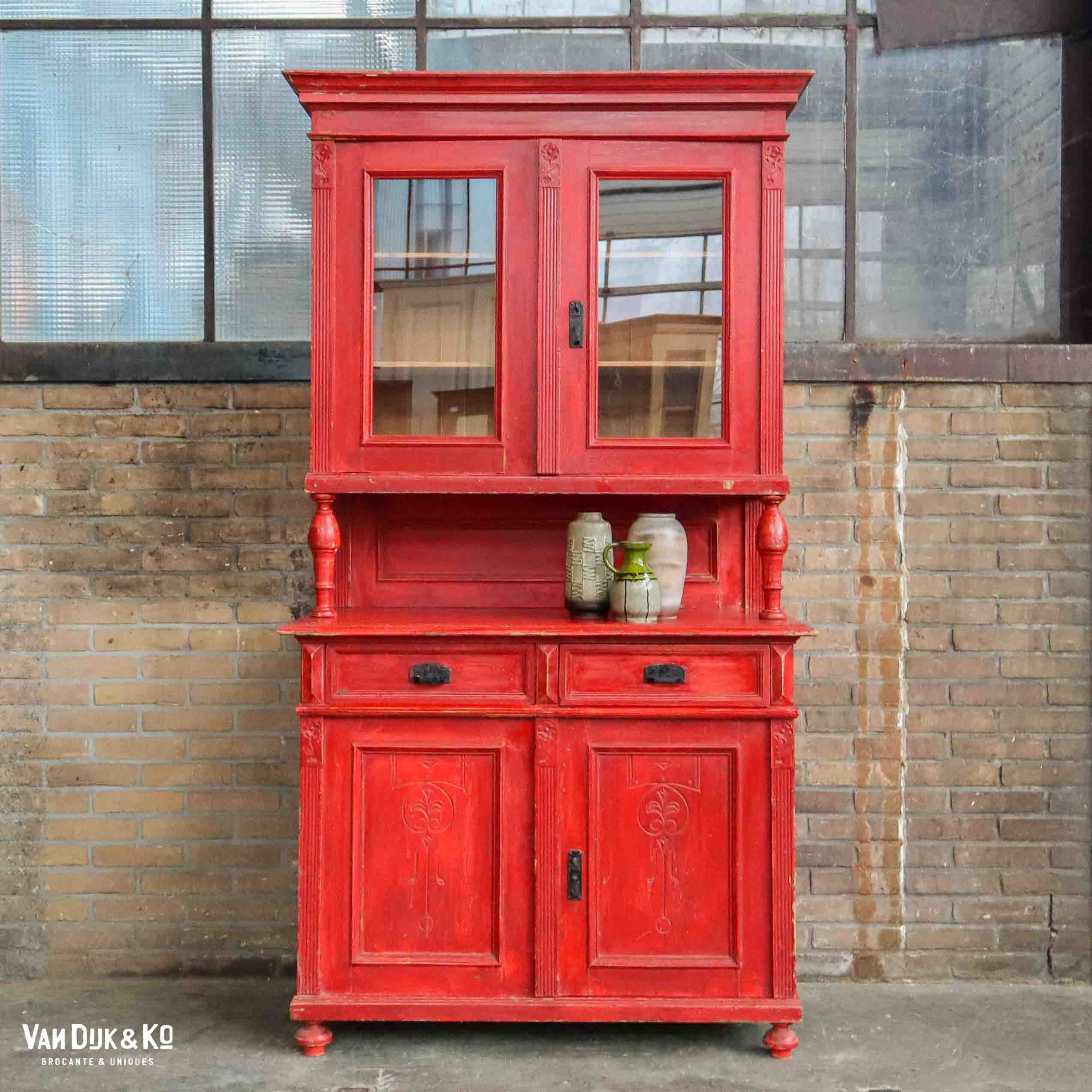eerste Emotie blok Rode buffetkast » Van Dijk & Ko