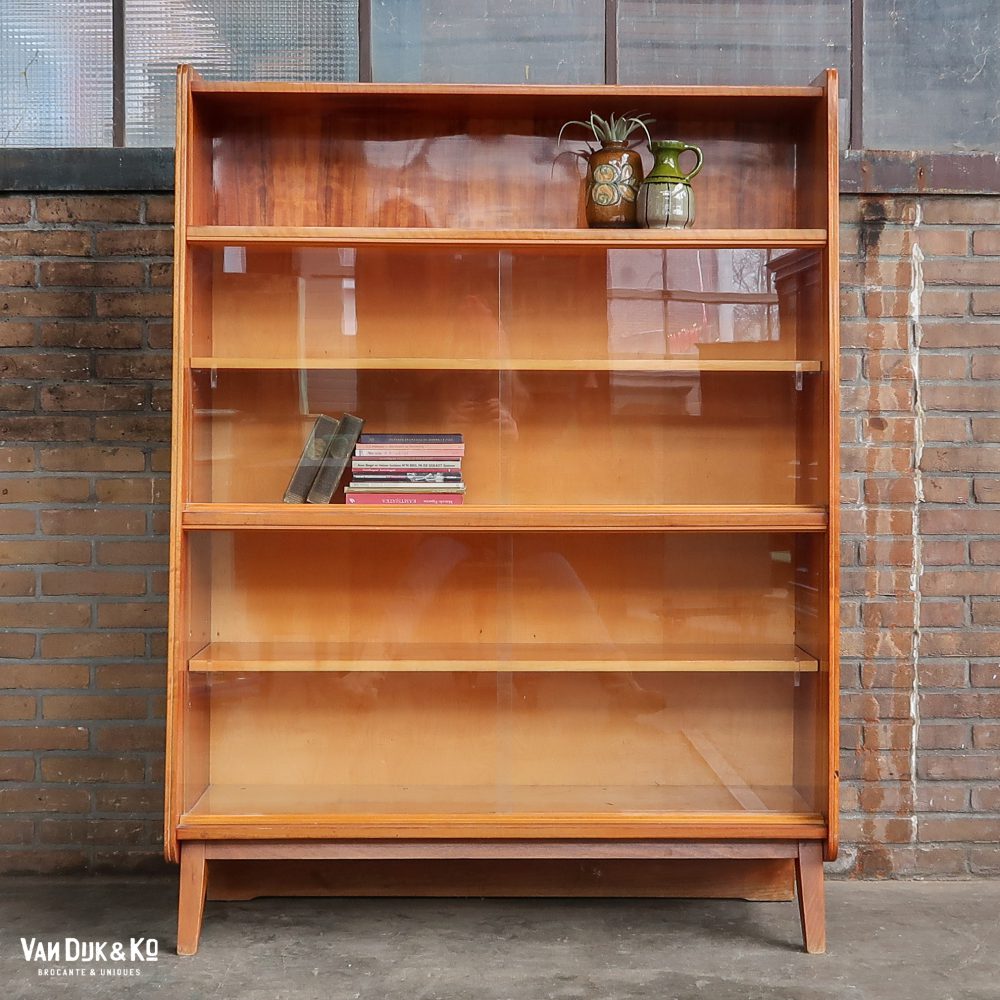 Vintage vitrine / boekenkast