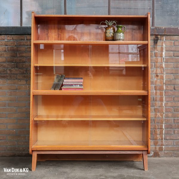 Vintage vitrine / boekenkast