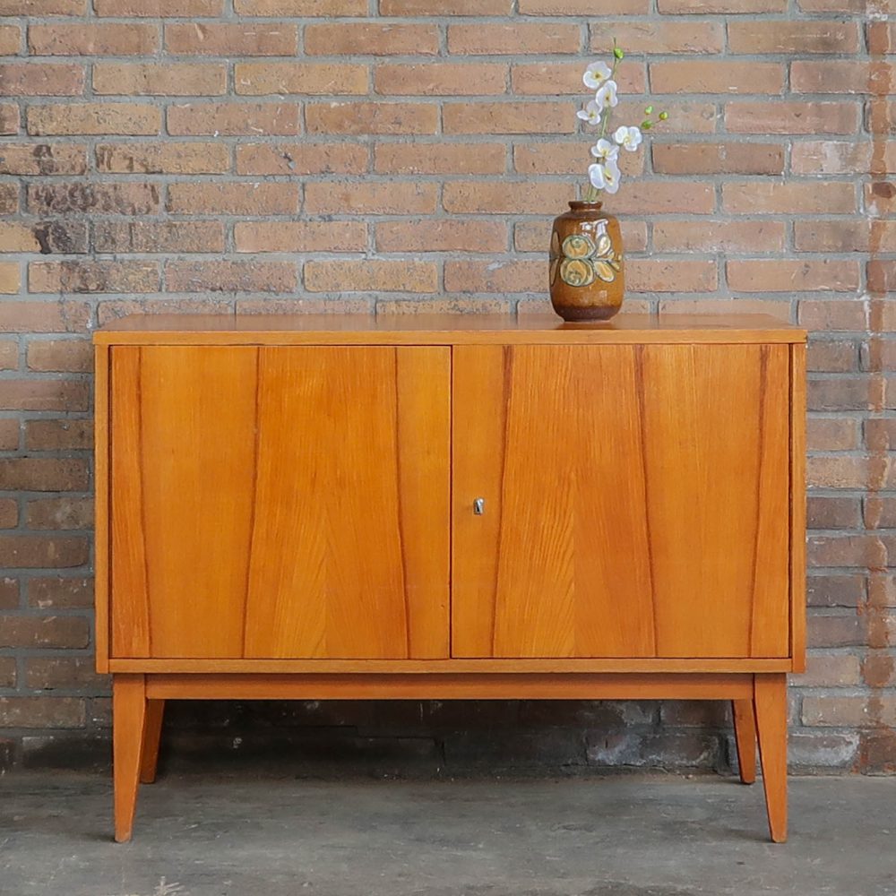 vintage dressoir