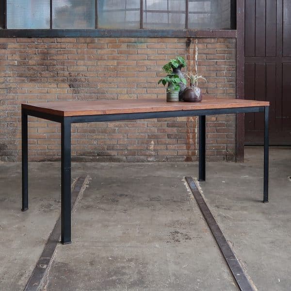 Industriële tafel